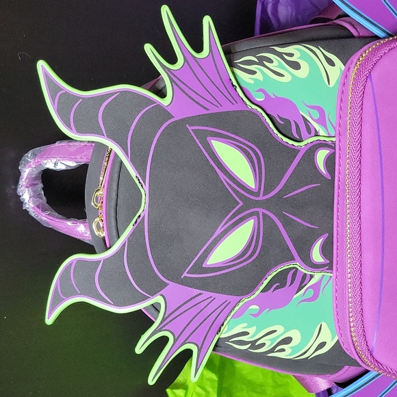 Maleficent Dragon Loungefly - Glow in the Dark - Picture 5 of 5